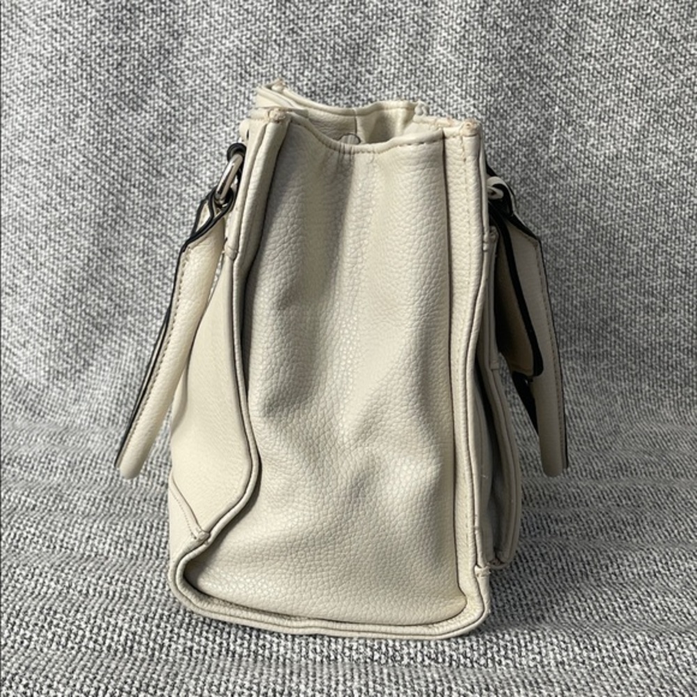 Giani Bernini Cream Satchel with Chain Detail - Picture 6 of 16